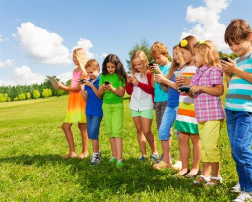 i bambini con i social network